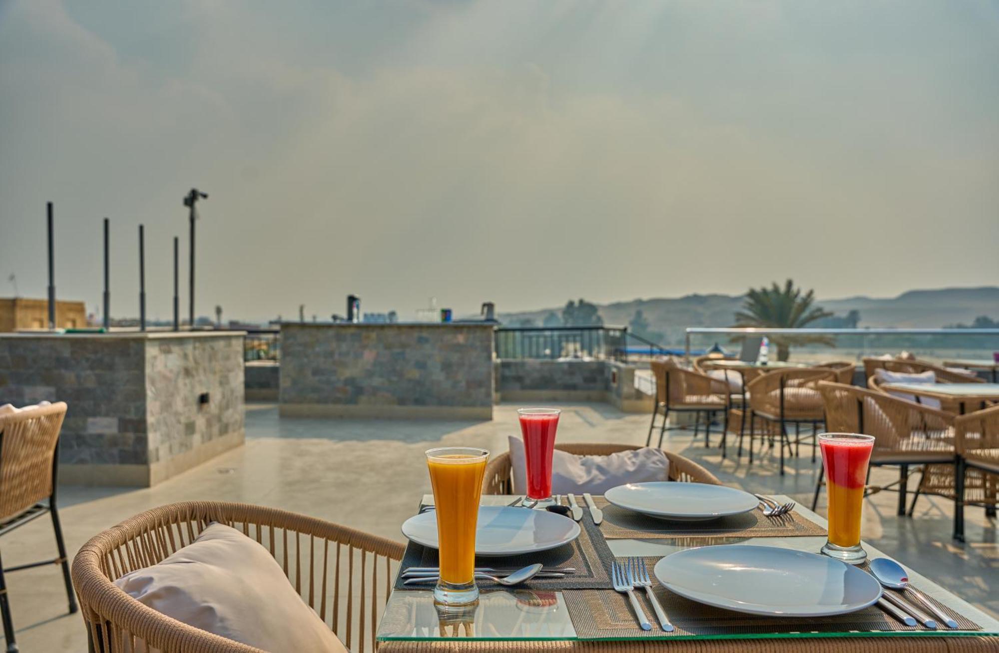 Soul Pyramids View Hotel Kafret el-Gabal Buitenkant foto