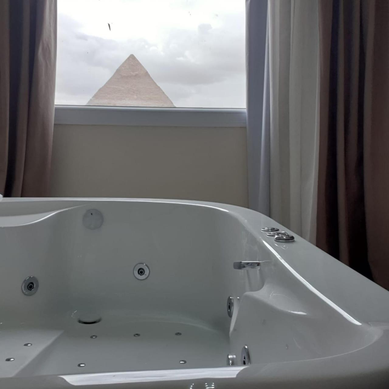 Soul Pyramids View Hotel Kafret el-Gabal Buitenkant foto